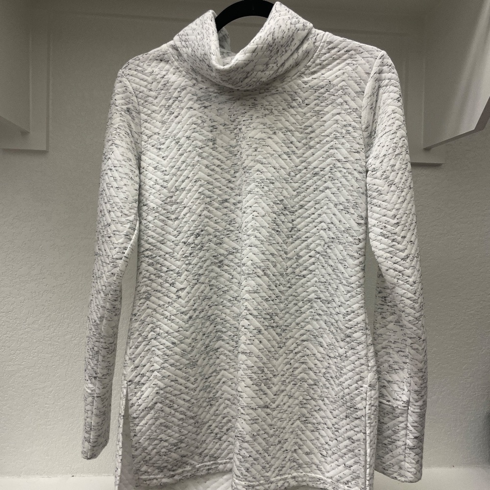 Long thermal sweatshirt